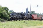 NS 3608 leads train 12R-07 northbound